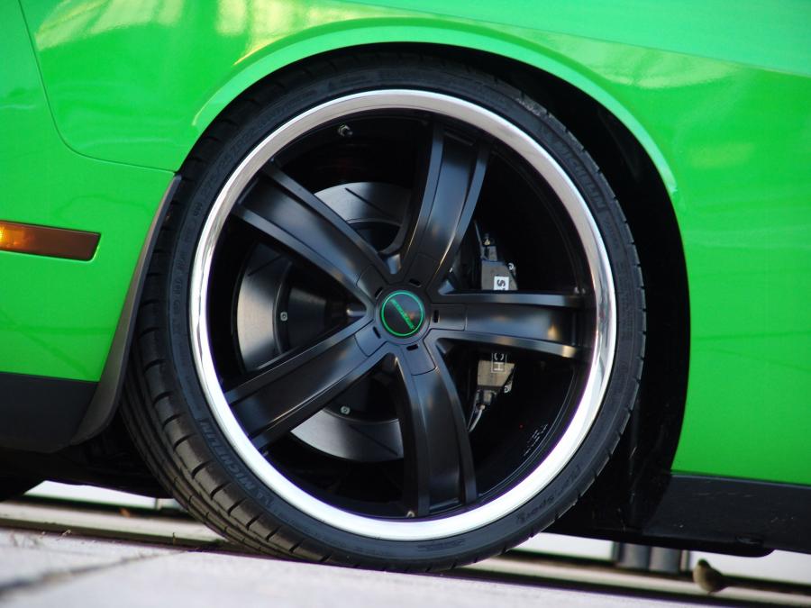  Dodge Challenger SRT8 by Geiger Cars 2008 года  (фото 12 из 18)